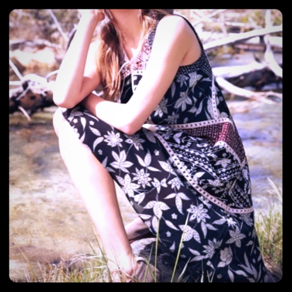 Anthropologie Grasslands Midi dress